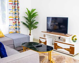 Dee Luxury Apartments Vescon 1 - Mombasa - Wohnzimmer