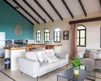 Casa Marbella - Santa Teresa - Sala de estar