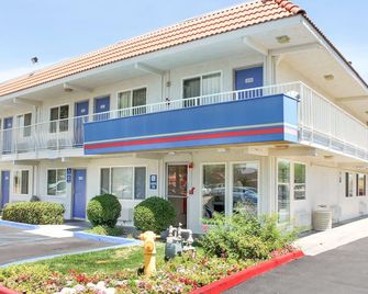 Motel 6-Lancaster, Ca - Lancaster - Edificio