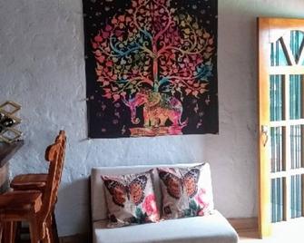 Silent and Relaxing Apartment in Santa Elena, Medellín - Santa Helena - Living room