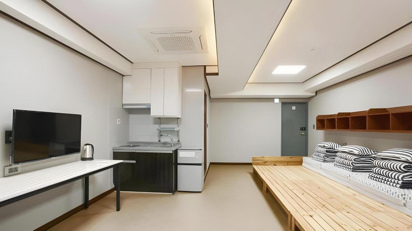 Mozzi Hostel