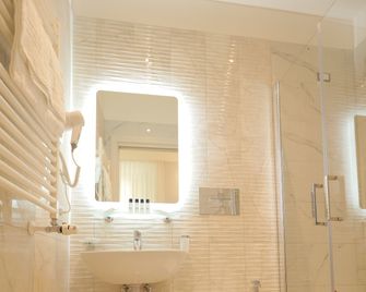Garibaldi Suite - Nápoles - Baño