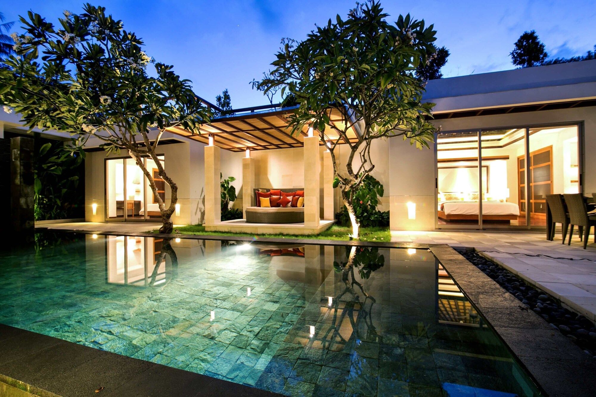 Kedonganan Beach Villas - South Kuta - בריכה