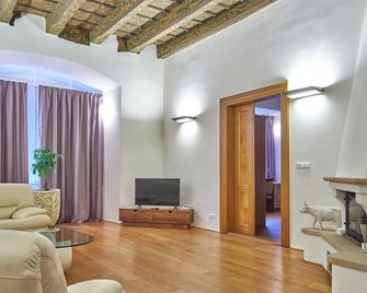 Hotel U 3 Pstrosu - פראג - סלון