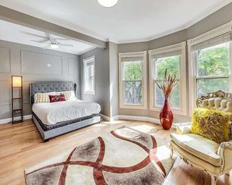 Modern Historic Greystone - Near Lake - Free Prkg - Chicago