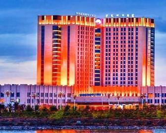 Wulanchabu Berun Hotel - Ulunqab - Edificio