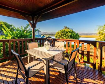 Lagoon-View Chalet | Private Bbq Deck - Knysna - Balcon