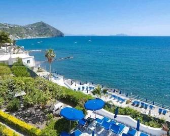 Hotel Terme Casa Rosa - Serrara Fontana