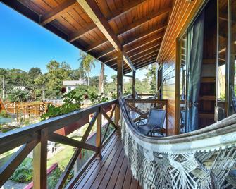 Pousada Chalé Suiço Bombinhas - Bombinhas - Balcony