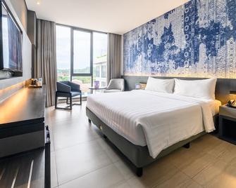 Aston Sorong Hotel & Conference Center - Sorong - Bedroom