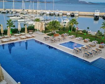 Yacht Club - Didim - Piscina