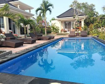 Penida Island/Kelingking Paradise Suites Villa - Nusa Penida - Pool