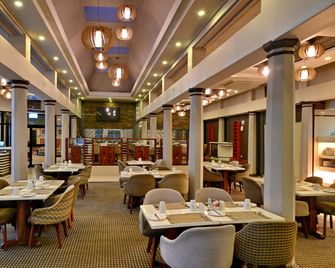 Holiday Inn Harare By IHG - Harare - Restoran