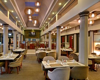 Holiday Inn Harare By IHG - Harare - Restaurante