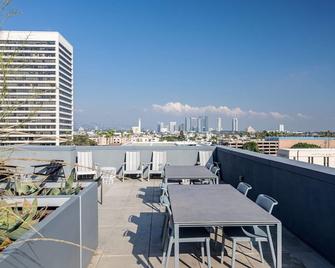 New Sunny&spacious Studio W Full Kitchen Near Ucla - Los Angeles - Balcony