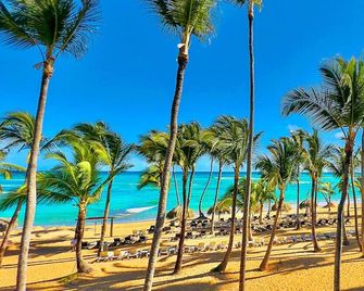 Playa Palmera Ocean View Apartments - Punta Cana