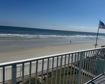 Ocean Beach Club - New Smyrna Beach - Beach