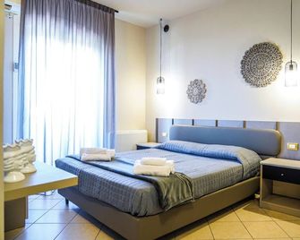 Hotel Continental - Pozzallo - Slaapkamer
