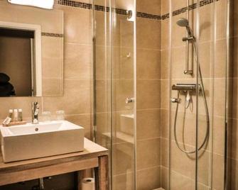 Landhotel Flora & Fauna - Winterberg - Bathroom