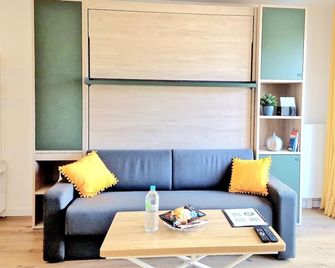 Cosy appartement proche Paris à Rueil Malmaison avec Netflix - Rueil-Malmaison - Huiskamer