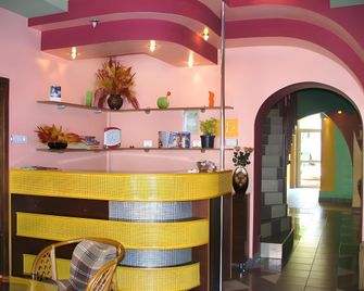 Pension Flamingo - Braşov - Resepsjon