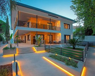 Genteel Home Arruzafa - Kordoba - Budynek