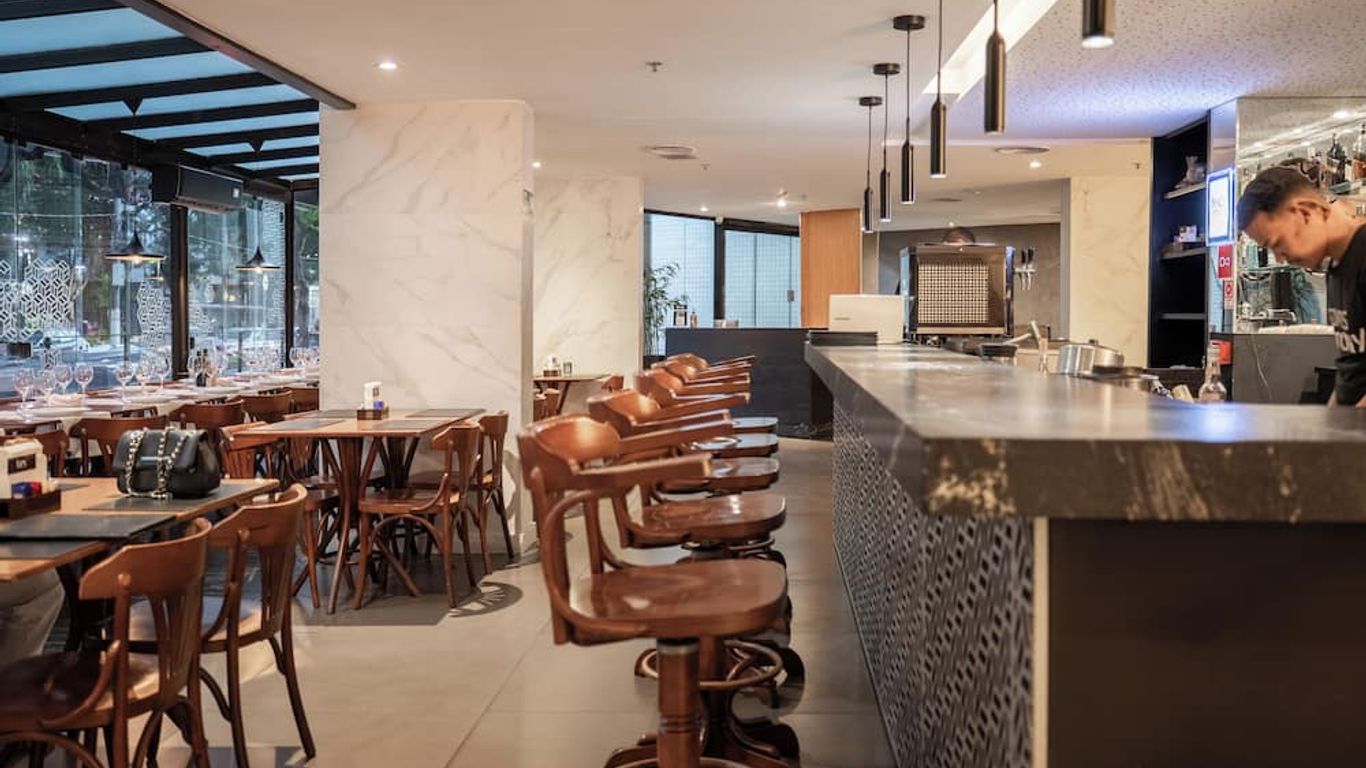 Victory Business Hotel