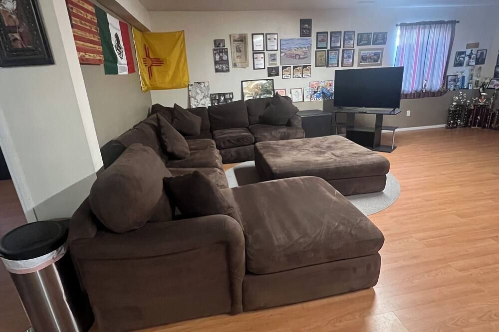 right off I-25 freeway - Los Lunas - Huiskamer