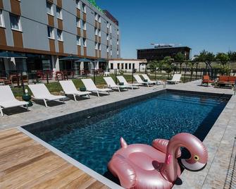 ibis Styles Dijon Nord Valmy - Dijon - Pool