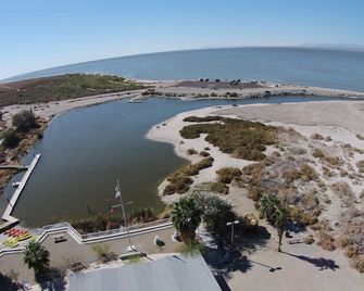 Studio with private back yard, surrounded by desert. - Borrego Springs - Building