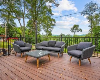 Hidden Creek Hideaway, Hot Tub - Shippenville - Balcón