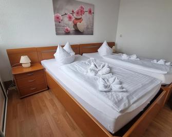 Müritz-Pension Waren - Waren - Habitación