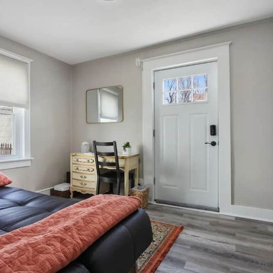 Living room view of Cheerful 4 bedroom close to historical/sport sites