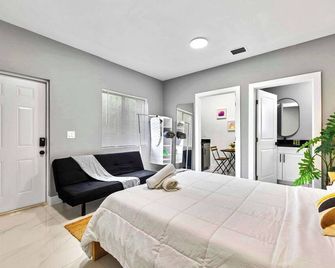 Comfy Studio W Beautiful Space! - Miami - Habitación