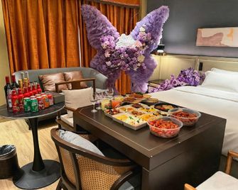 Shuiyi Boqing Hotel - Heze - Спальня