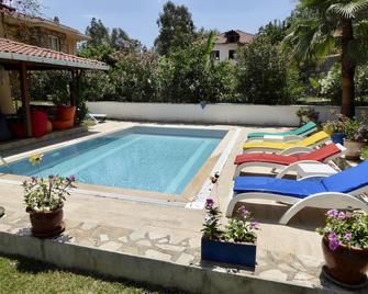 Villa With Private Swimming Pool In Exclusive Gocek Resort - Göcek - Pool