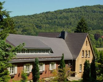 Jonsdorf - modern apartment by forest - Jonsdorf - Gebouw