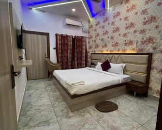 Kashi Satya Luxury Stay - Varanasi - Chambre