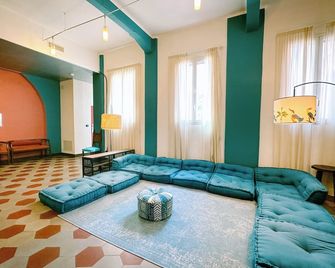 Hotel Bello by Ostello Bello - Finale Ligure