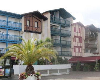 Hendaye Plage, 2 room apartment (48 sqm), balcony, underground parking, WiFi, 60 m from the beach - Hendaye - Building