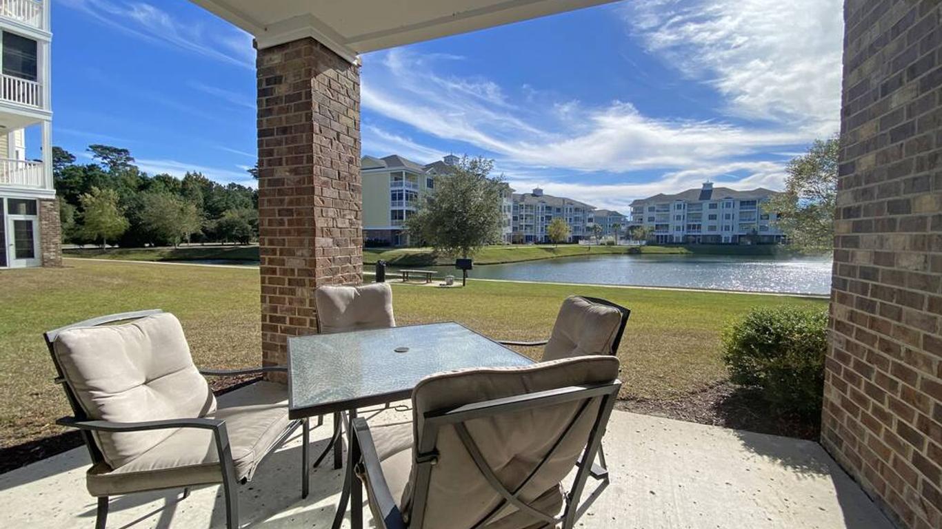 Spacious & Beautiful Myrtle Beach Condo right on the Lake at Magnolia Pointe!