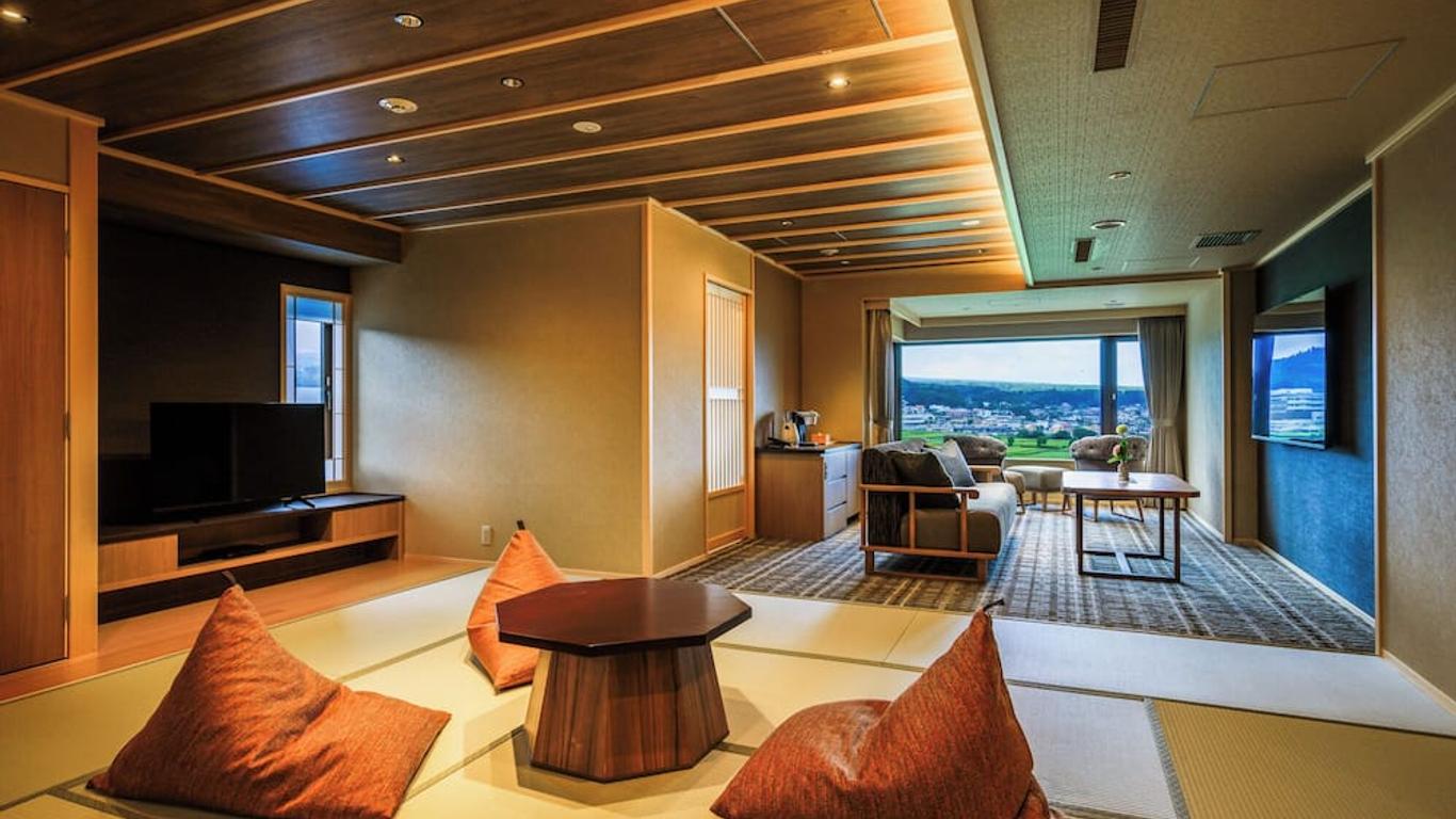 فوجيسان أونسين هوتل كانياماين