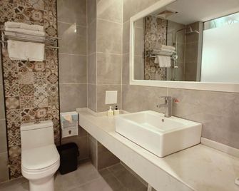 Hongsen Business Hotel - Baoshan - Schlafzimmer