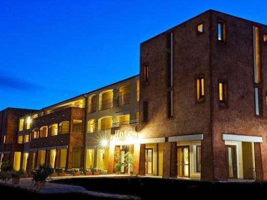 هوتل باجا رومانتيكا