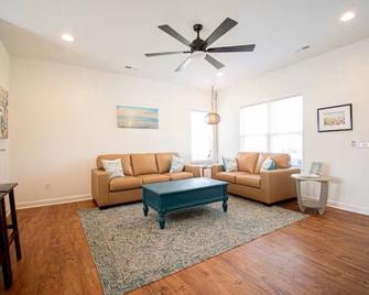 Beech Daze - Southport - Huiskamer