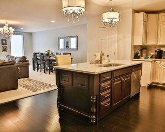 1 Bedroom Loft in Downtown Defiance! - Defiance - Küche