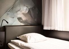 Comfort Hotel Xpress Stockholm Central - Stockholm - Soverom