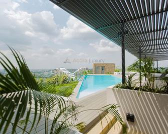Accra Luxury Apartments at Loxwood - Accra - Piscina