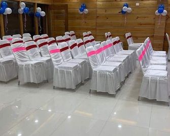 Hotel Dev Inn - Begusarai - Banquet hall