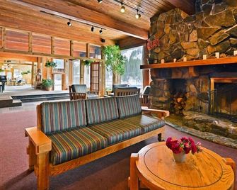 Alta Peruvian Lodge - Alta - Salónek